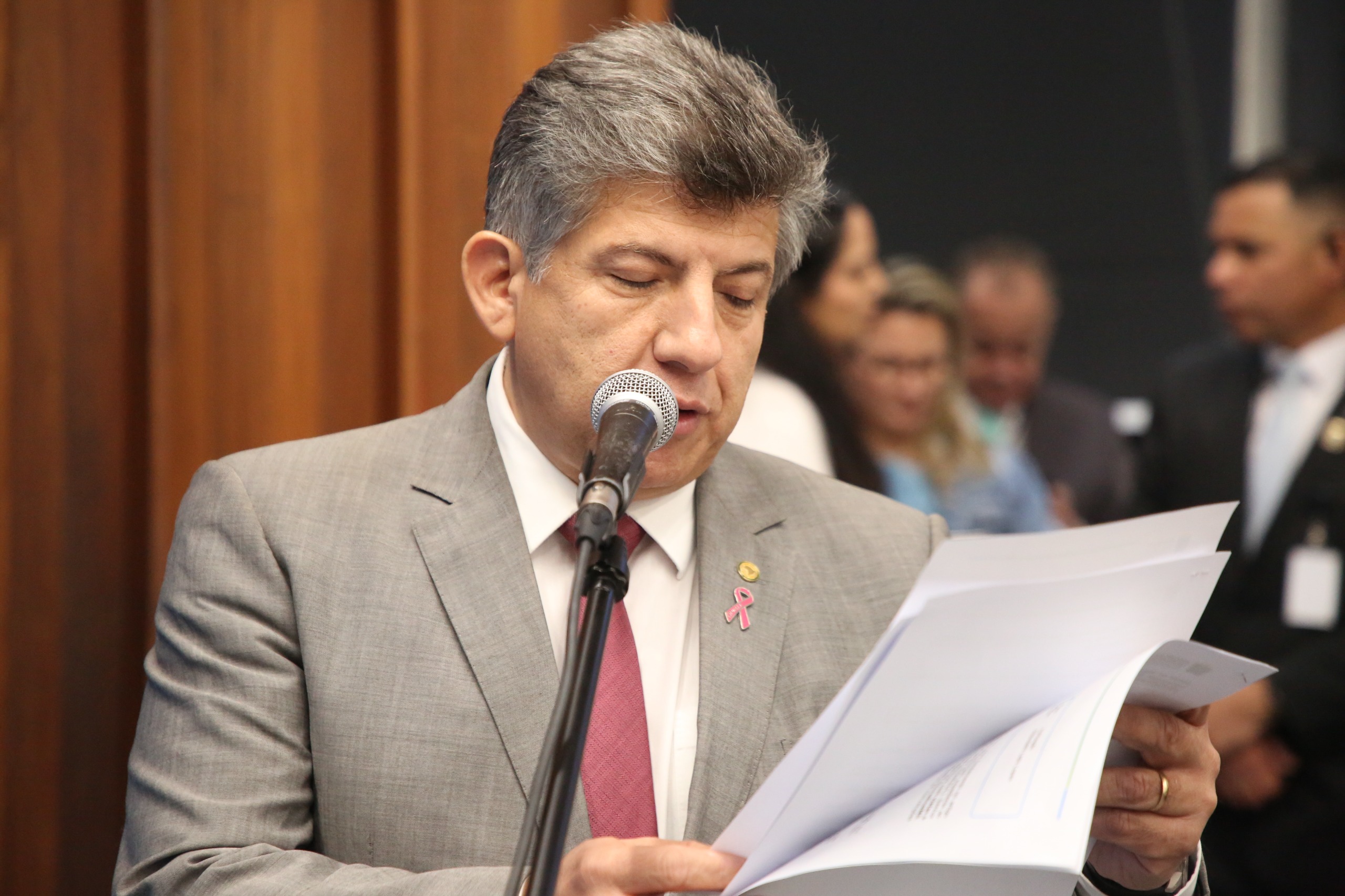 ​Lidio Lopes pede reforma da unidade da Sanesul em Douradina após mais de 10 anos sem manutenção