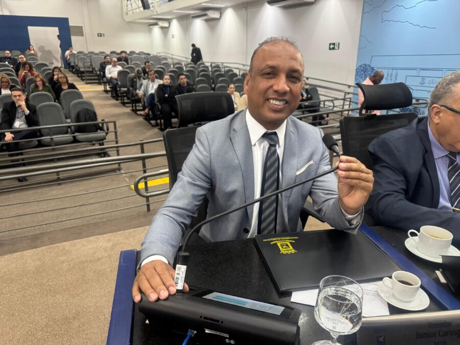 Junior Coringa solicita quebra-molas, iluminação e semáforo para garantir mais segurança no trânsito da Capital